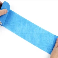 Benda adesiva chirurgica